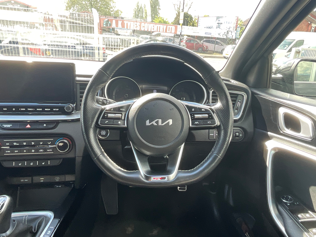 Kia Ceed 2 Red #9