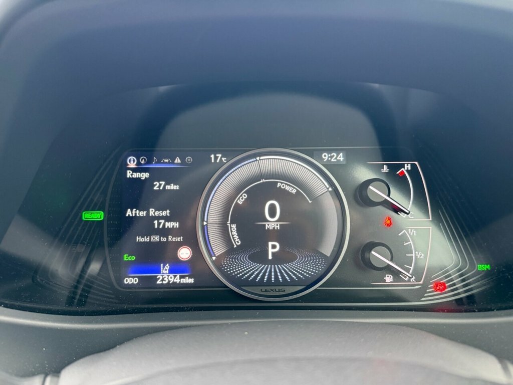 Lexus UX 2L F Sport Design White #6