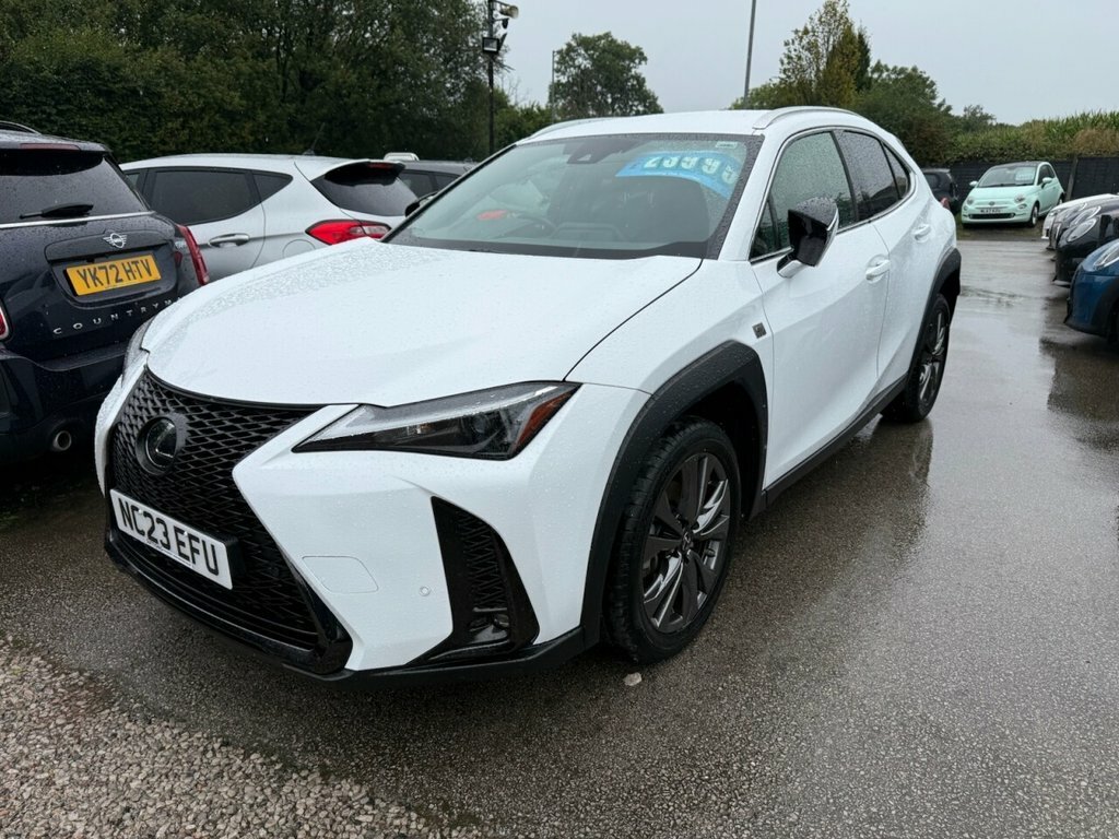 Lexus UX 2L F Sport Design White