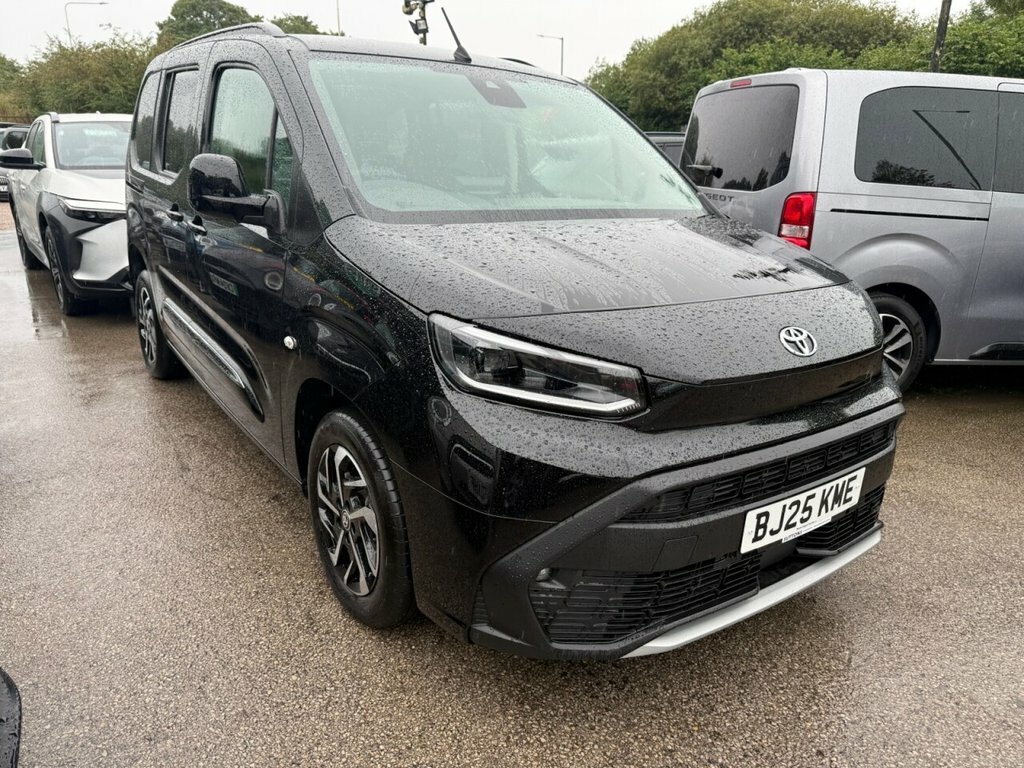 Toyota Proace City Mpv Black #2