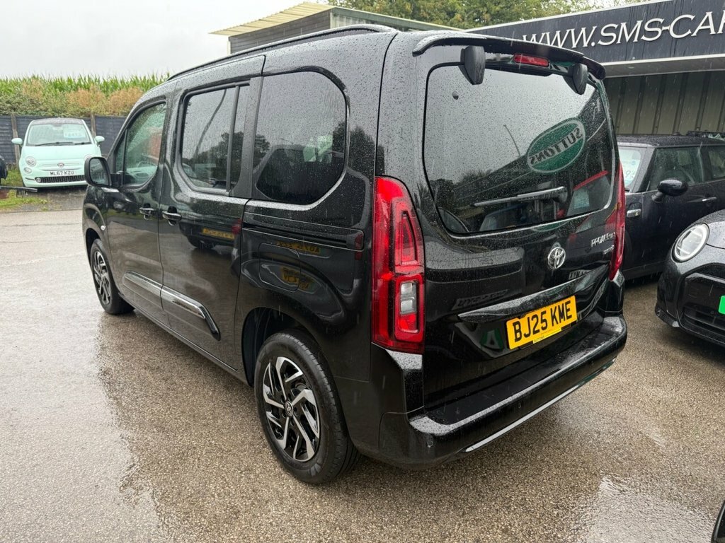 Toyota Proace City Mpv Black #4