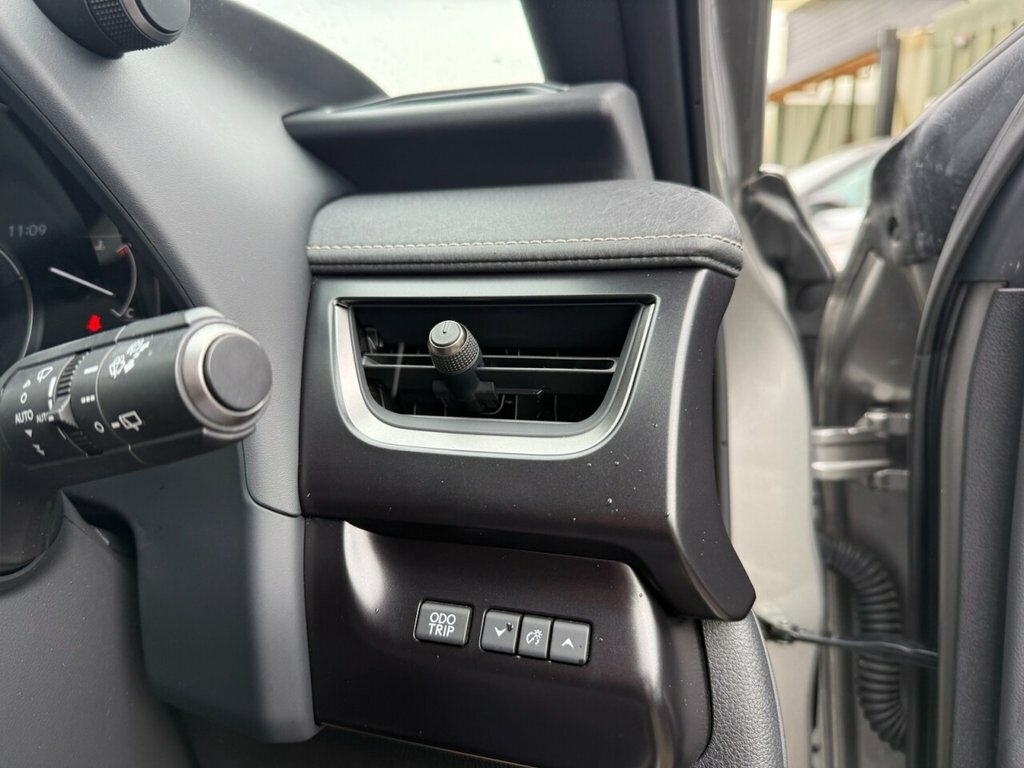 Lexus UX Automatic Blue #22