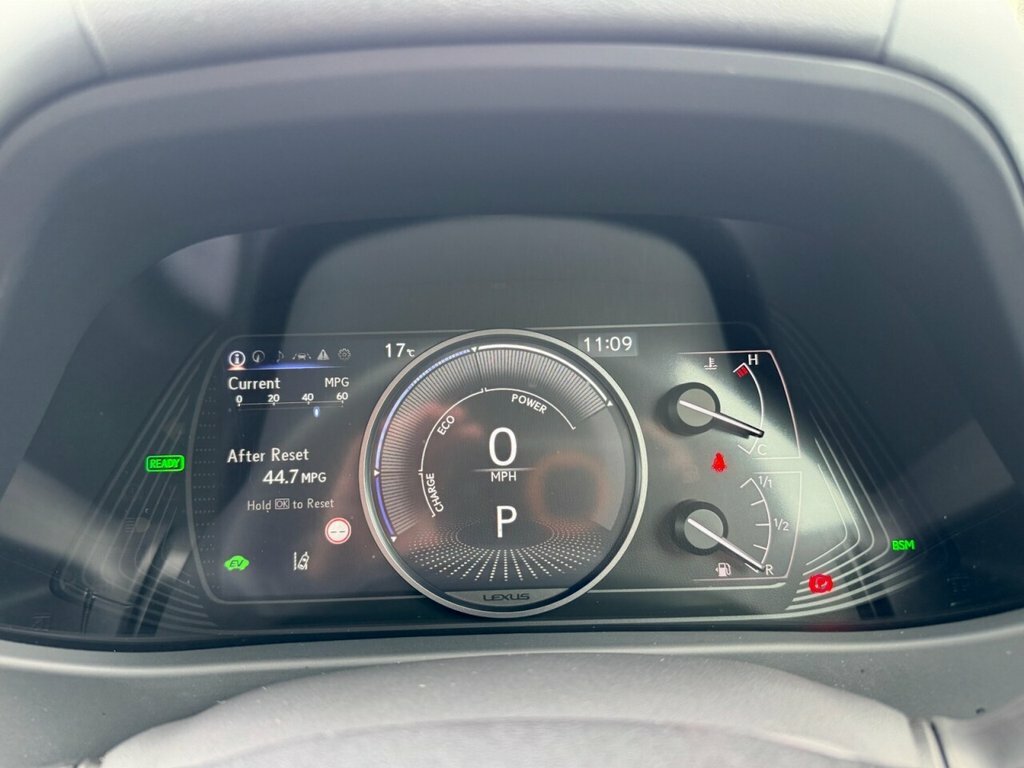 Lexus UX Automatic Blue #16