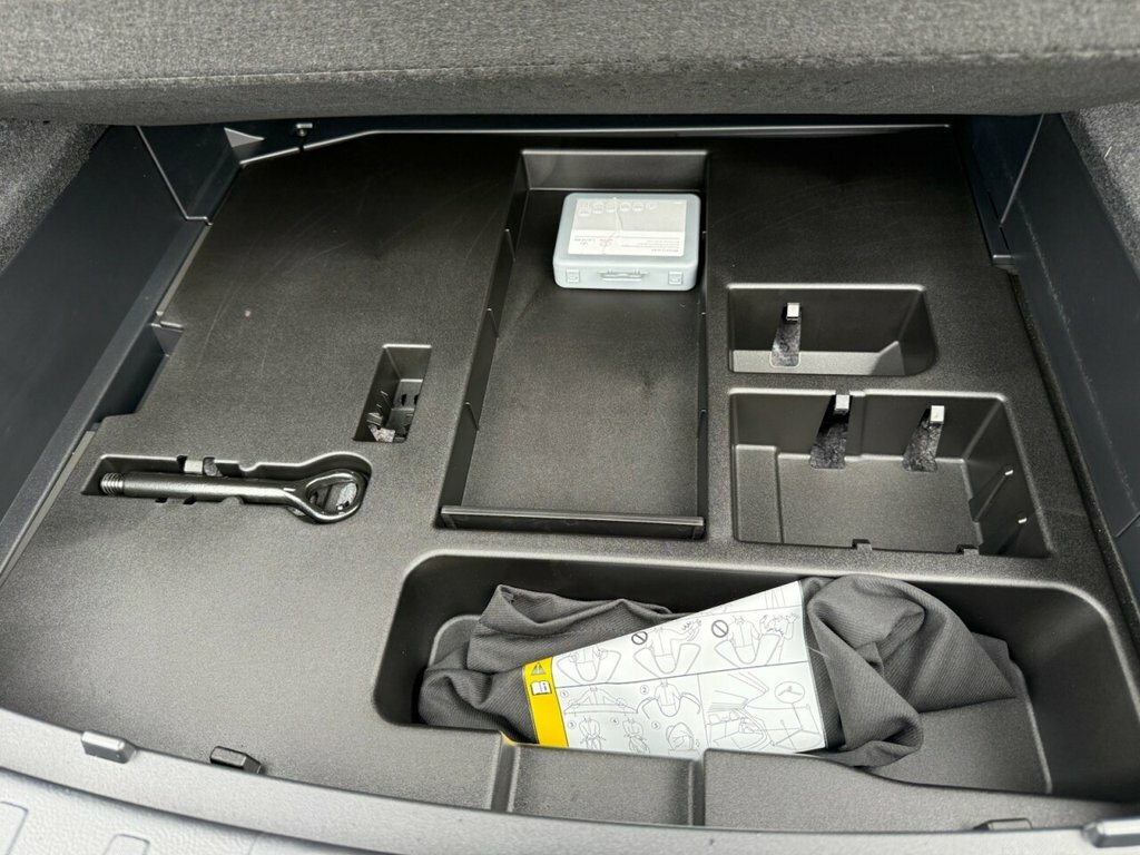 Lexus UX Automatic Blue #32