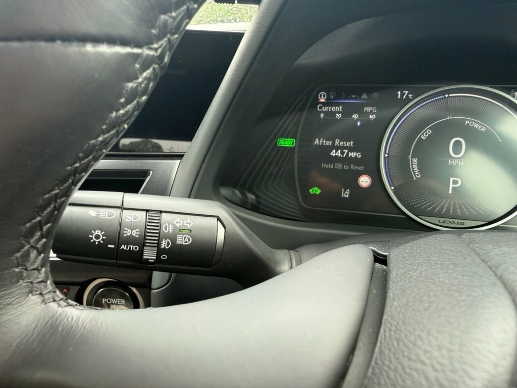 Lexus UX Automatic Blue #18