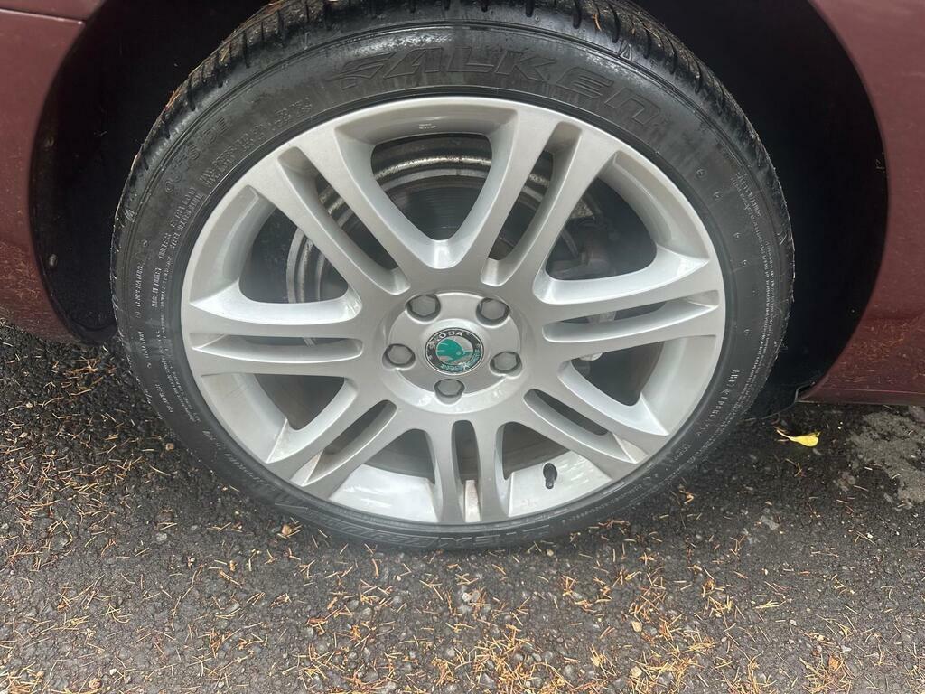 Skoda Superb Hatchback Grey #9