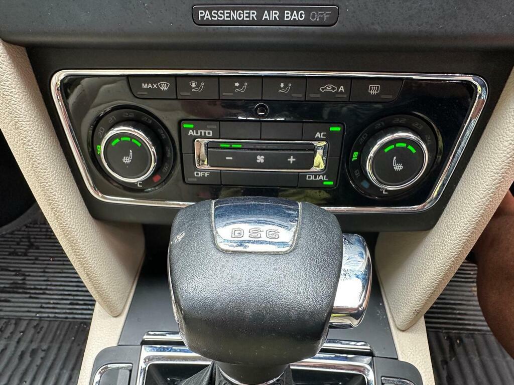 Skoda Superb Hatchback Grey #20