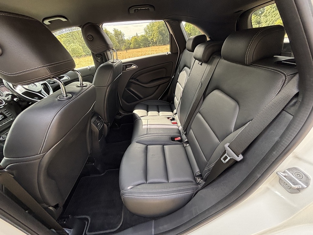 Mercedes-Benz B Class 1.5 B180 Cdi Blueefficiency Sport 109 Bhp Black #18