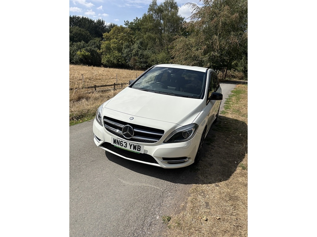 Mercedes-Benz B Class 1.5 B180 Cdi Blueefficiency Sport 109 Bhp Black #9