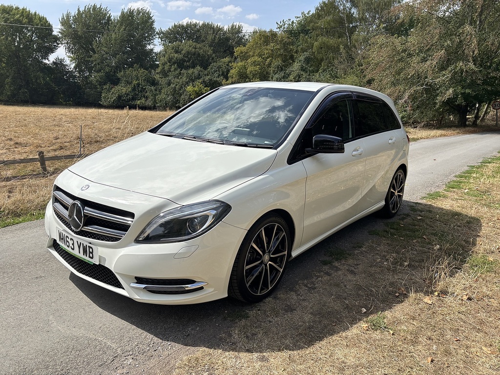 Mercedes-Benz B Class B180 Blueefficiency Sport U556659 WN63YWB White #3