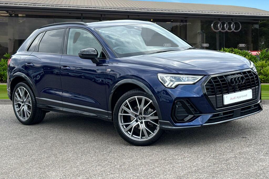 Audi Q3 Black Edition 35 Tfsi 150 Ps S Tronic Blue