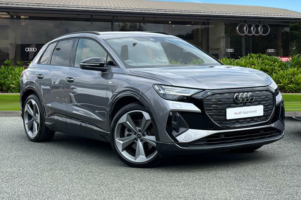Audi Q4 E Tron Black Edition 45 210,00 Kw KN75FVR Grey