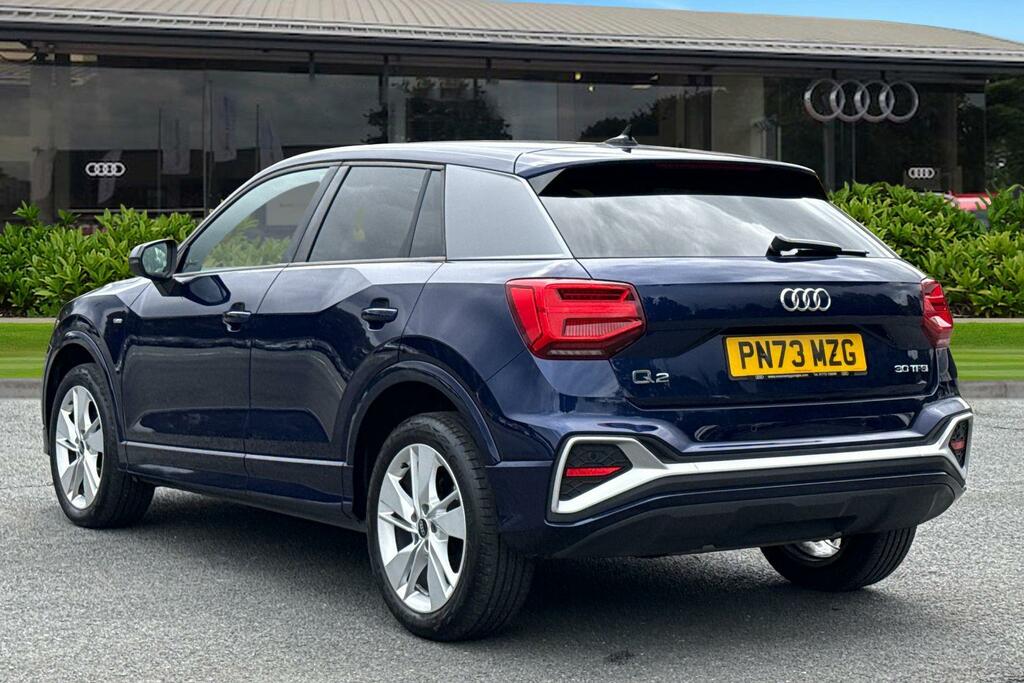 Audi Q2 S Line 30 Tfsi 110 Ps 6-Speed Blue #2