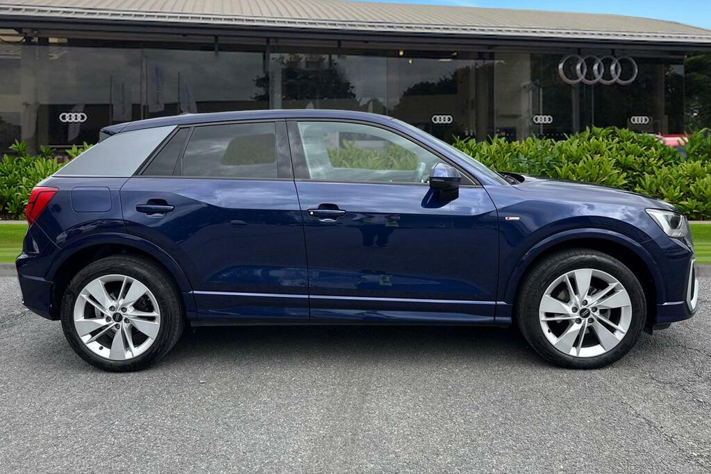 Audi Q2 S Line 30 Tfsi 110 Ps 6-Speed Blue #3