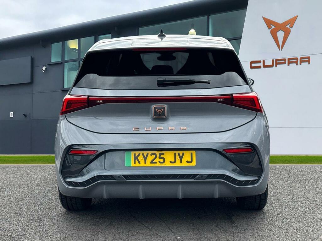 Cupra Born 170Kw E-boost V2 59Kwh Grey #4