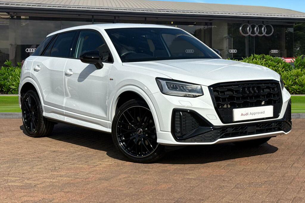 Audi Q2 Black Edition 35 Tfsi 150 Ps S Tronic White
