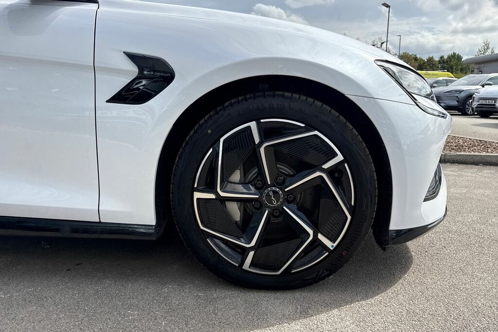 Byd Seal 82.5Kwh Excellence Awd White #6