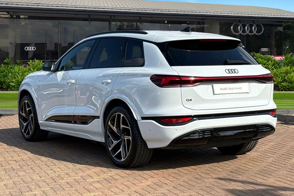 Audi Q6 E-Tron Suv Edition 1 Performance 225,00 Kw White #2