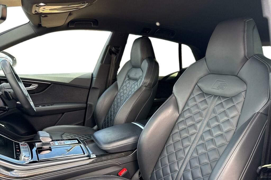 Audi SQ8 Petrol Black #15