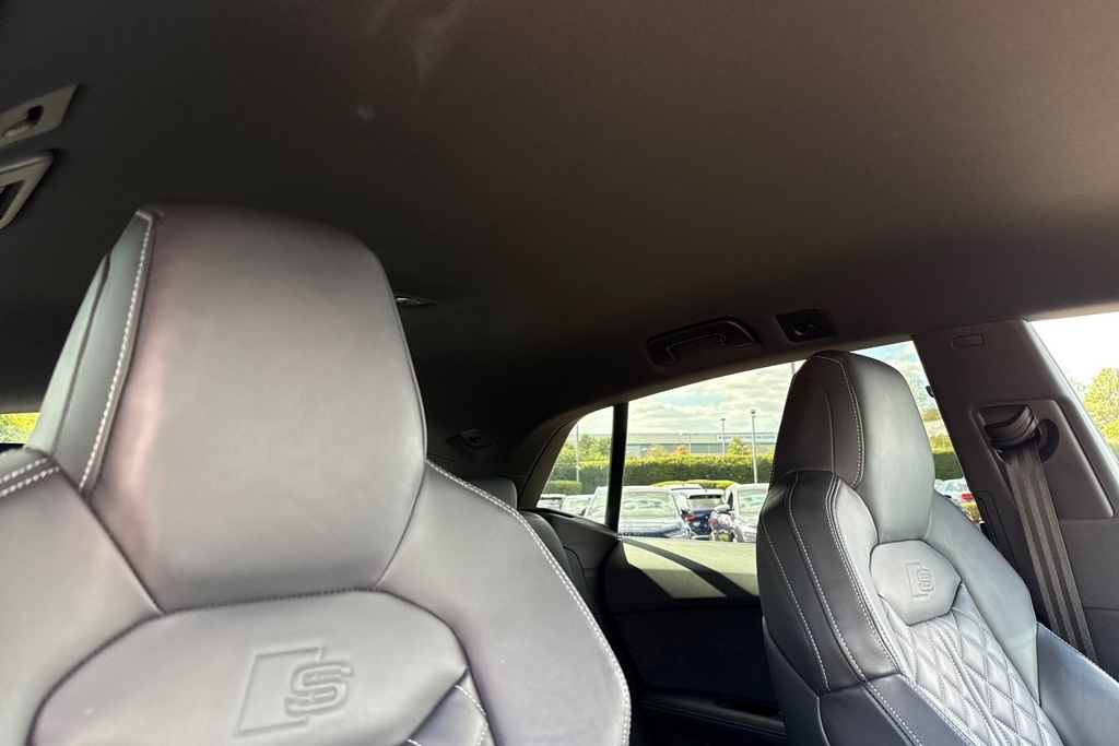 Audi SQ8 Petrol Black #23