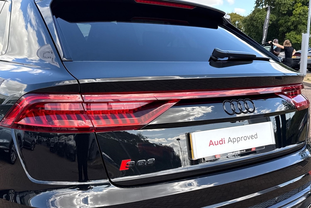 Audi SQ8 Petrol Black #7