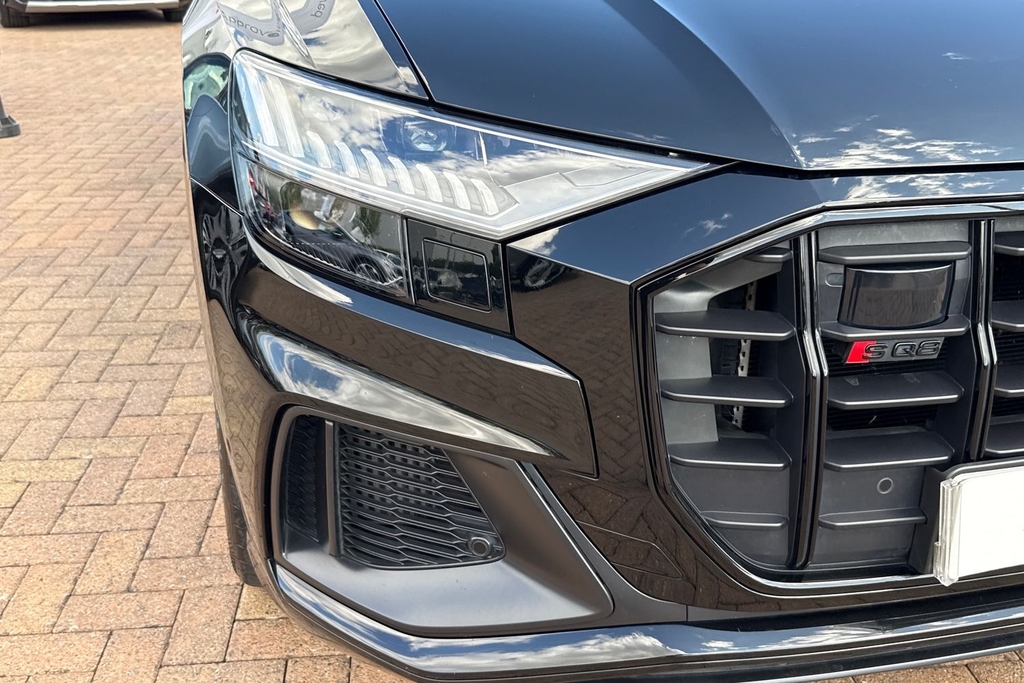 Audi SQ8 Petrol Black #43