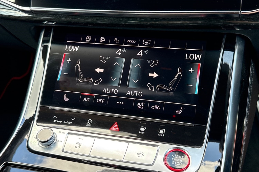 Audi SQ8 Petrol Black #21