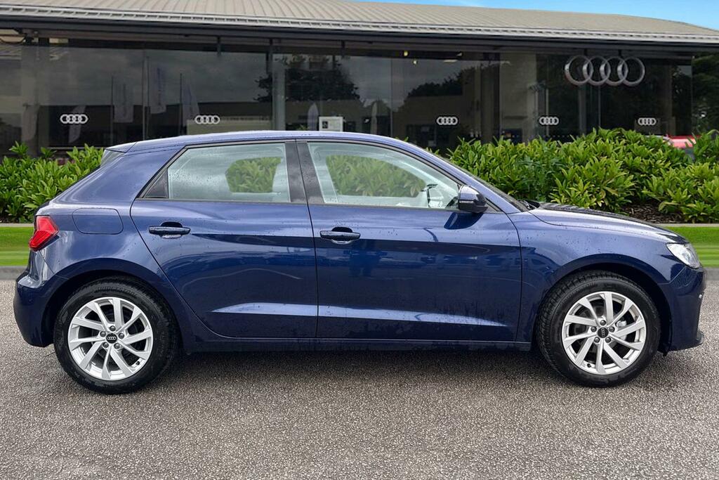 Audi A1 Sport 25 Tfsi 95 Ps 5-Speed PN26GDF Blue #3