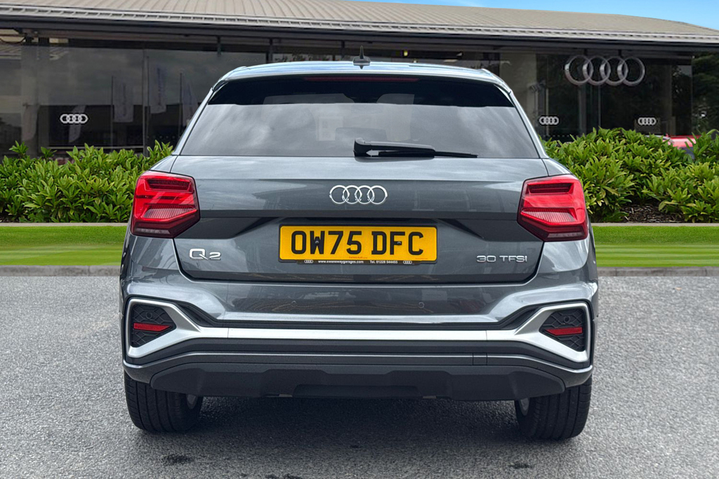 Audi Q2 S Line 30 Tfsi 116 Ps 6-Speed OW75DFC Grey #4