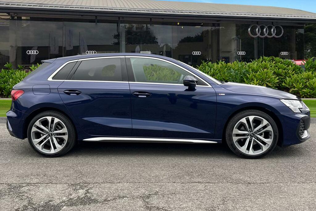 Audi A3 S Line Tfsi 116 Ps S Tronic DA75ZNL Blue #3