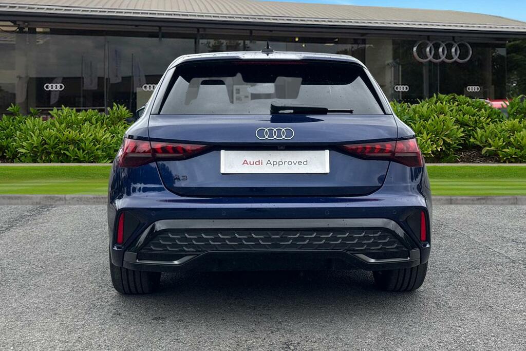 Audi A3 S Line Tfsi 116 Ps S Tronic DA75ZNL Blue #4