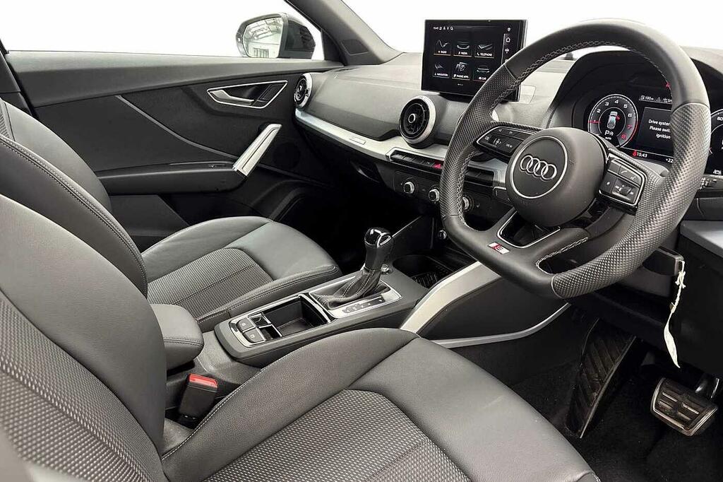 Audi Q2 Black Edition 35 Tfsi 150 Ps S Tronic Grey #6