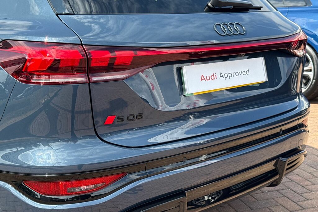 Audi SQ6 E-Tron Suv Grey #39