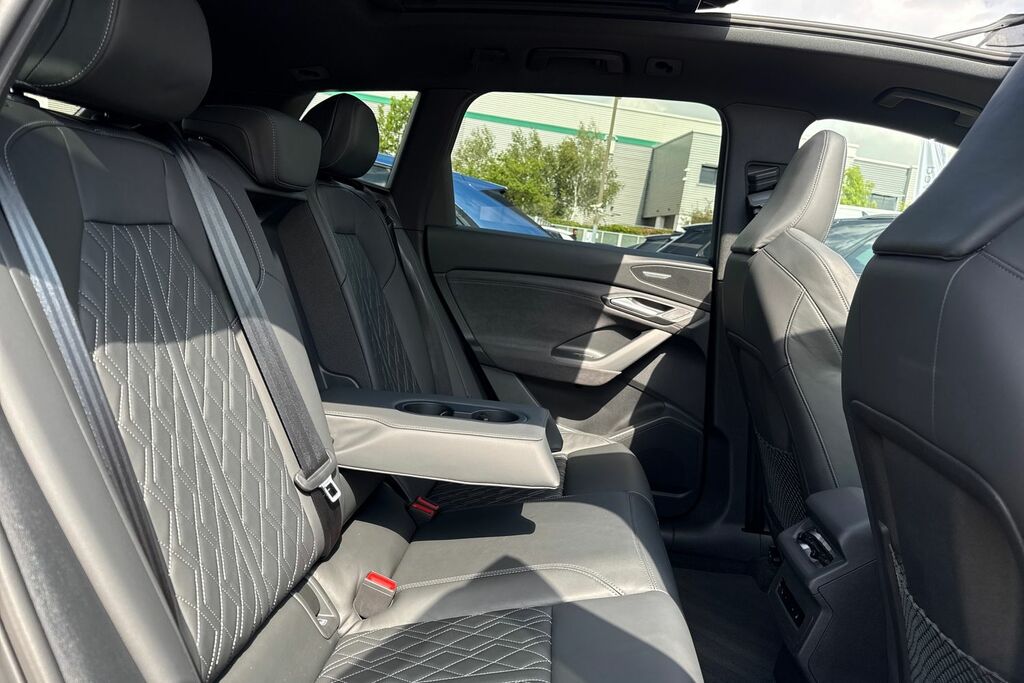 Audi SQ6 E-Tron Suv Grey #41