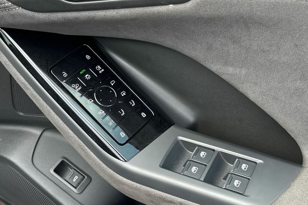 Audi SQ6 E-Tron Suv Grey #43