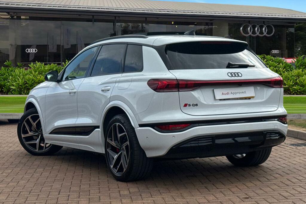 Audi SQ6 E-Tron Ssuv Edition 1 360,00 Kw White #2
