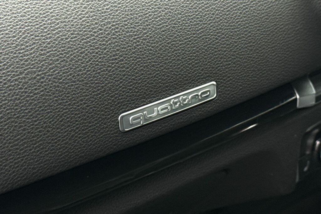 Audi S3 2L Null Blue #30