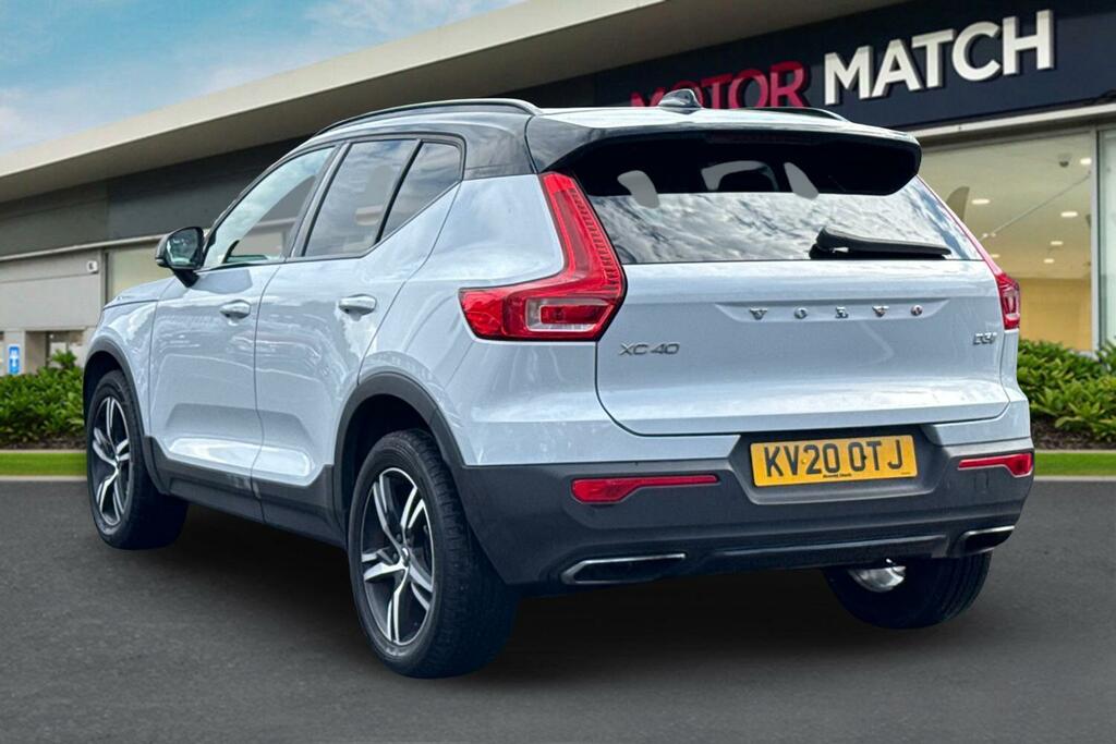 Volvo XC40 2.0 D3 R Design KV20OTJ Silver #2