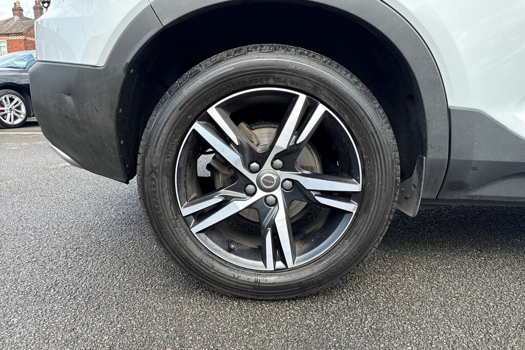 Volvo XC40 2.0 D3 R-design Euro 6 Ss Silver #6