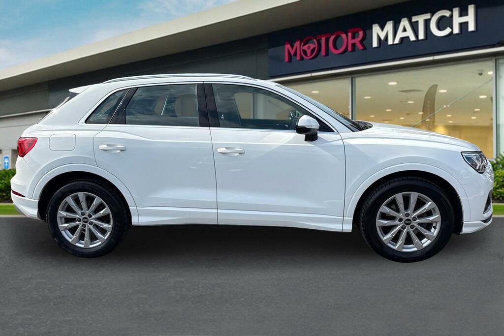Audi Q3 35 Tfsi Sport BJ21EMK White #3