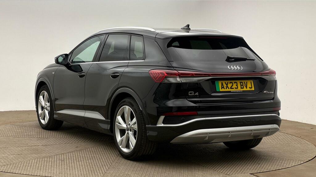 Audi Q4 E Tron S Line 40 150,00 Kw Black #2