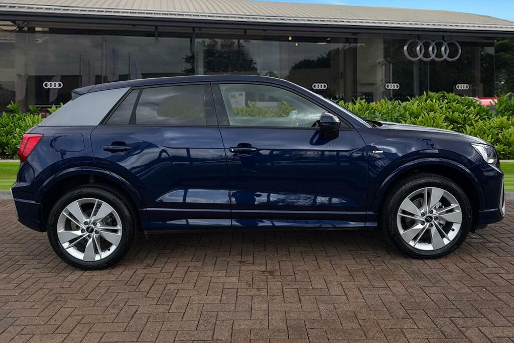 Audi Q2 S Line 35 Tfsi 150 Ps S Tronic BU26ZGR Blue #3
