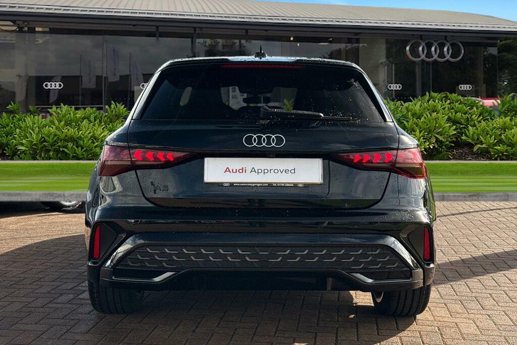 Audi A3 S Line Tfsi 116 Ps S Tronic BU26ZJV Black #4