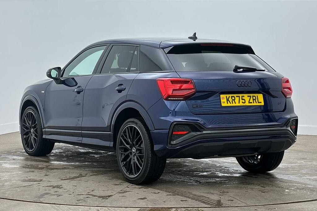 Audi Q2 Black Edition 35 Tfsi 150 Ps S Tronic KR75ZRL Blue #3