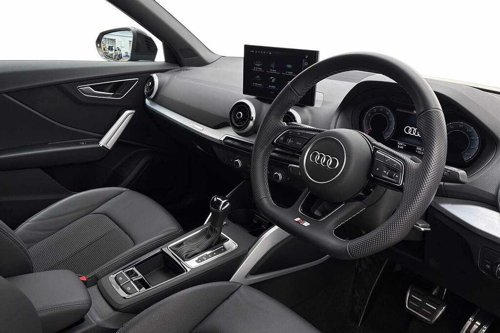 Audi Q2 Black Edition 35 Tfsi 150 Ps S Tronic KR75ZRL Blue #6