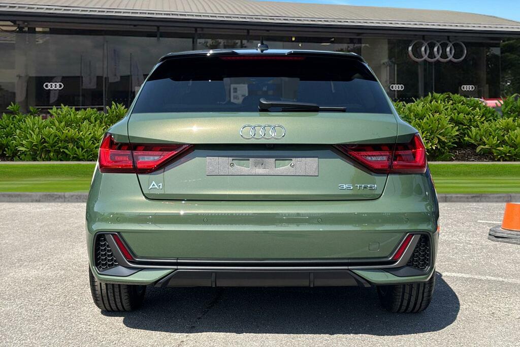 Audi A1 S Line 35 Tfsi 150 Ps S Tronic PN26GNJ Green #4