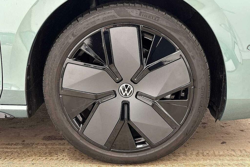Volkswagen Passat 1.5 Tsi Ehybrid 272 Black Edition Dsg KW75HXJ Green #5
