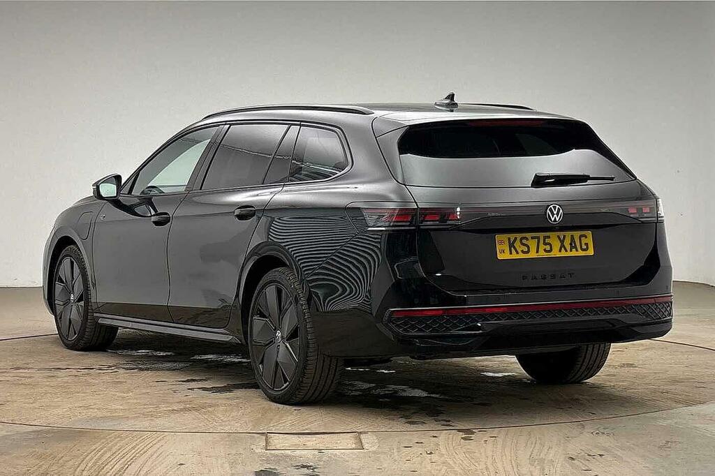 Volkswagen Passat 1.5 Tsi Ehybrid 272 Black Edition Dsg Signature P KS75XAG Black #3