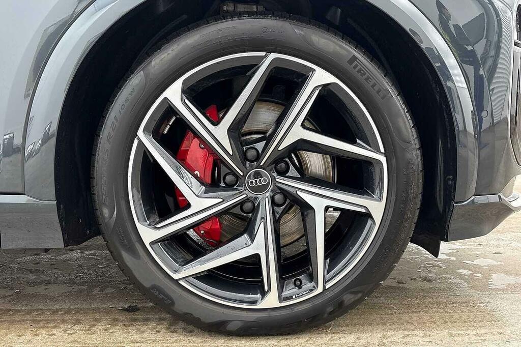 Audi SQ6 E-Tron Ssuv S Edition 1 360,00 Kw Grey #5