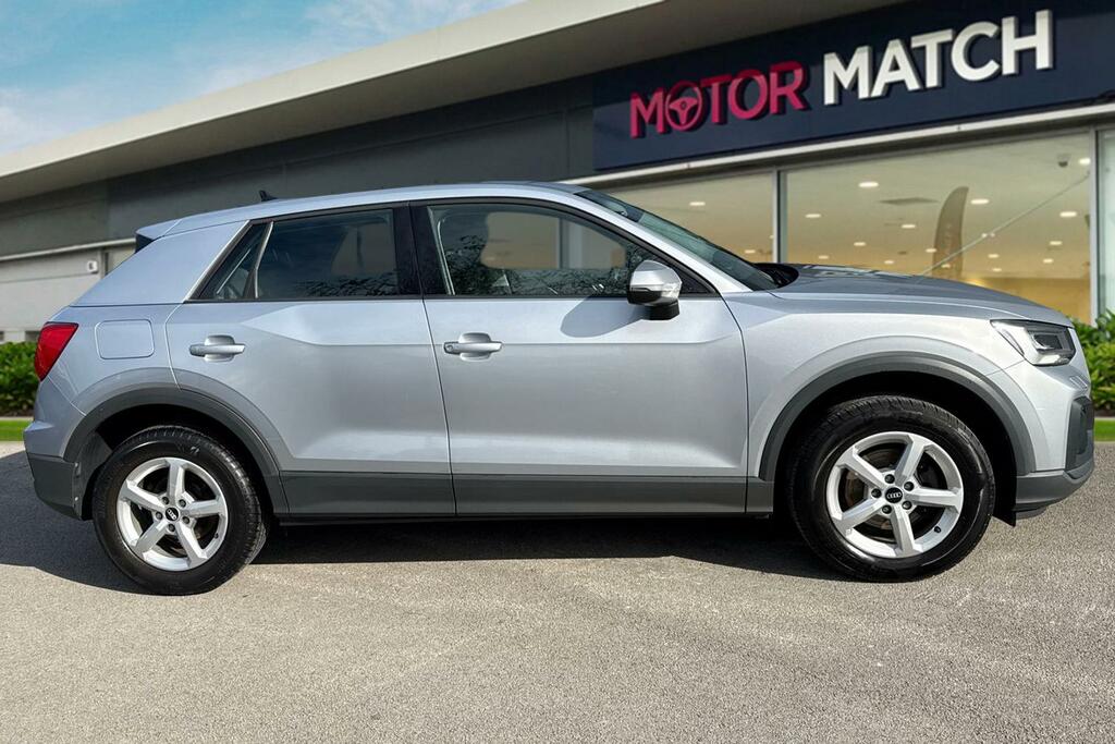 Audi Q2 1.0 Tfsi 30 Technik Euro 6 Ss Silver #3